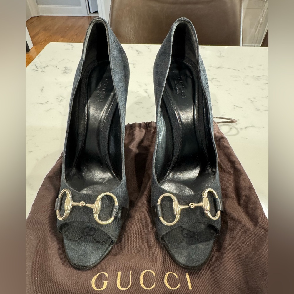 Authentic Gucci shoes